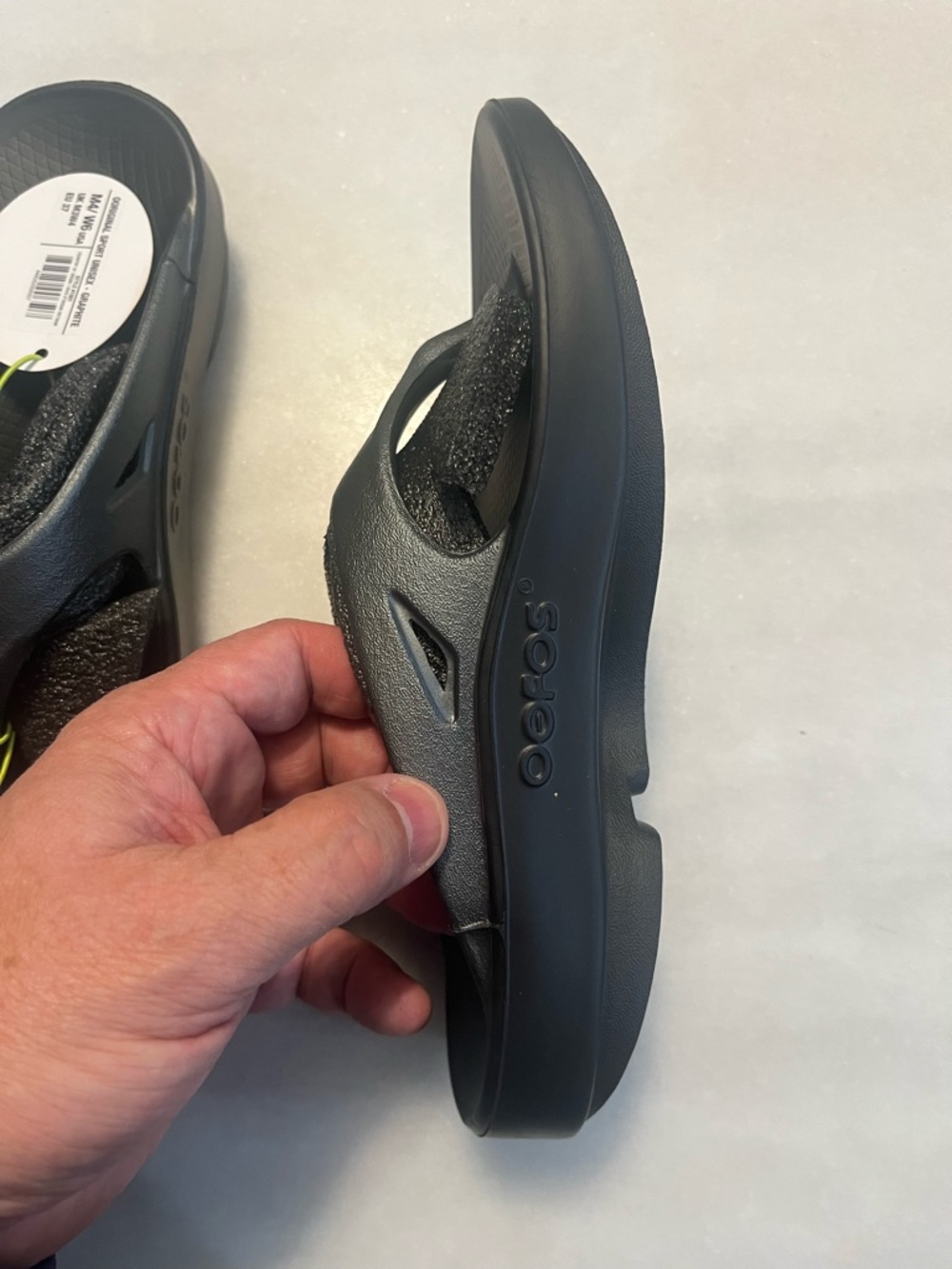 OOFOS Graphite Black Foam Toe-Post Sandals with Neon Accent - Picture 5 of 6